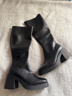 wild fable Black Chunky Platform Mid-Calf Heeled Boots